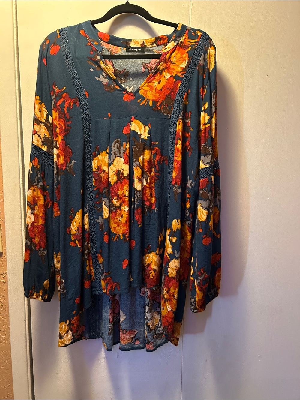 Blu Pepper Teal Floral Lace-Trim Tunic Top